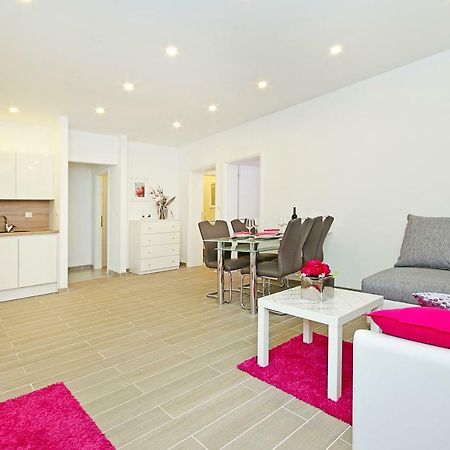 Apartment Mira Makarska Eksteriør billede