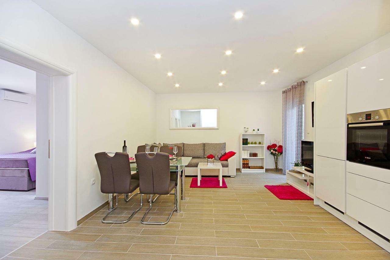 Apartment Mira Makarska Eksteriør billede